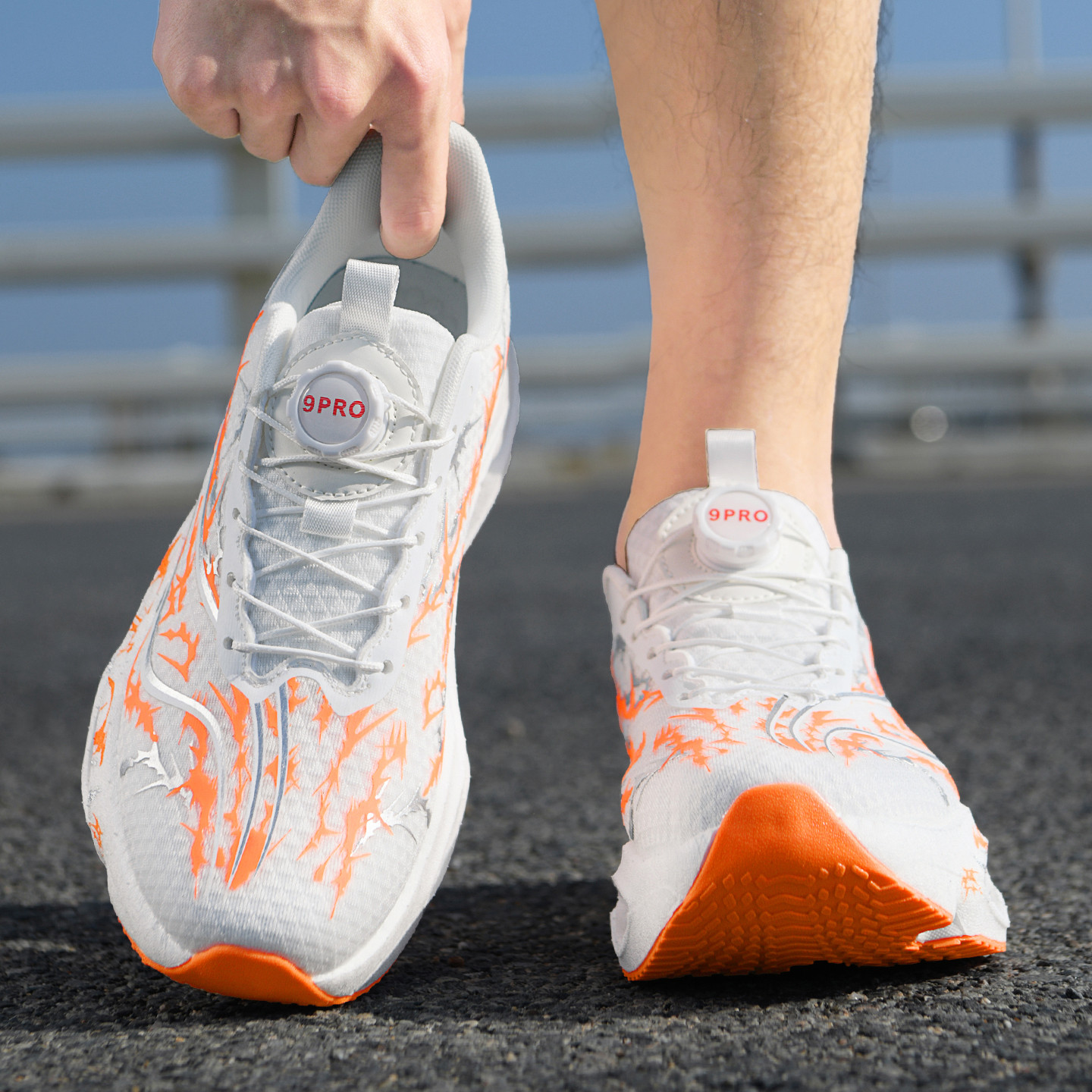 รองเท้าวิ่งเทรล รุ่นใหม่ล่าสุด - Lightweight Road Running Shoes บทวิจารณ์และราคา