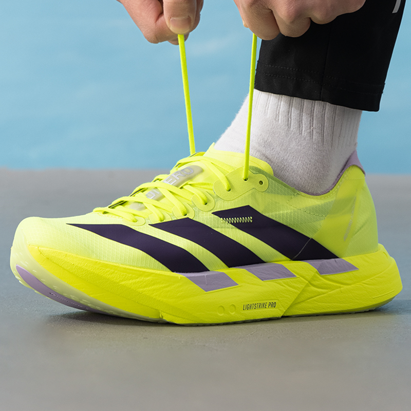 รองเท้าผู้ชายอาดิดาส รุ่นออริจ - Lightweight Road Running Shoes บทวิจารณ์และราคา
